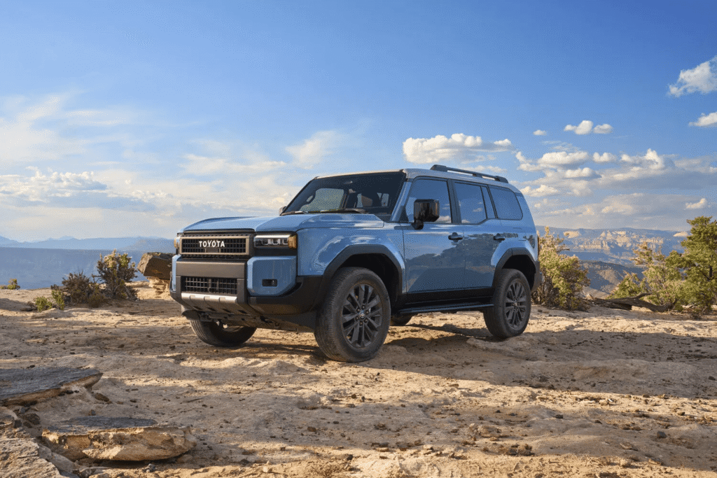 Premium 4x4 SUV and car rental options for road trips in Norway