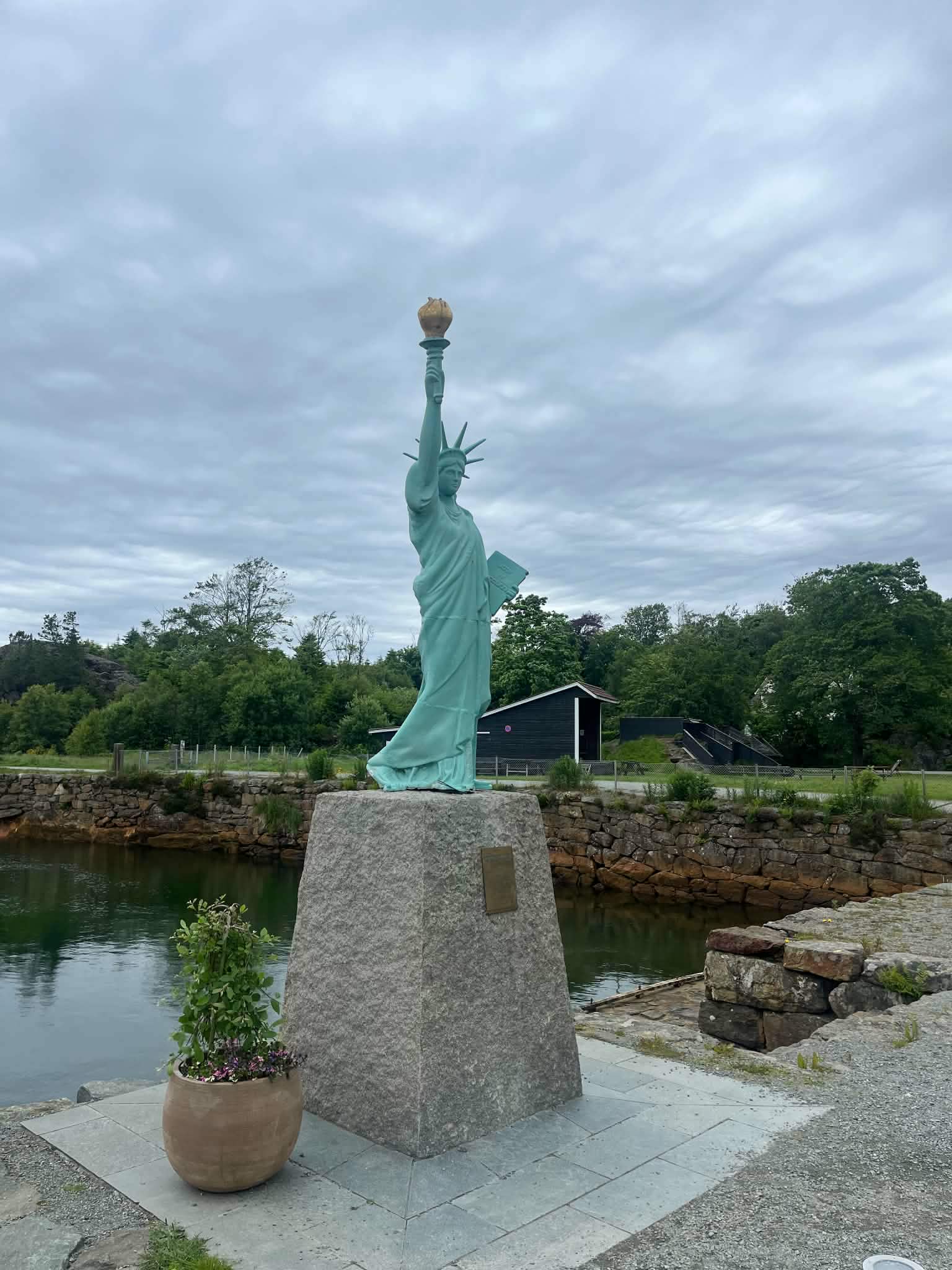 Kleine Freiheitsstatue in Visnes, Norwegen